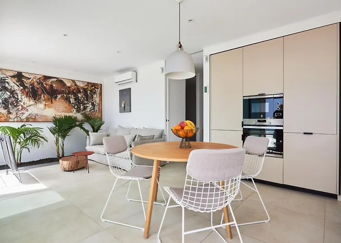 Sunrise On The Ocean 2 * Candelaria