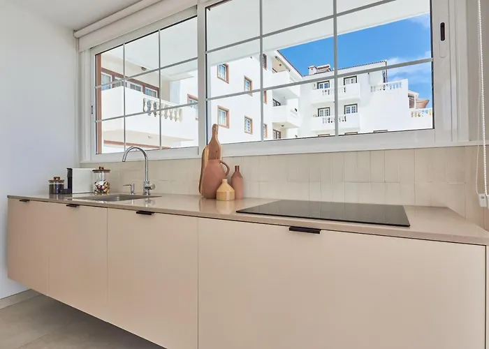 Sunrise On The Ocean 2 דירה *