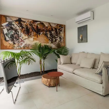 Sunrise On The Ocean 2 Apartment *