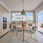 Sunrise On The Ocean 2 Apartamento